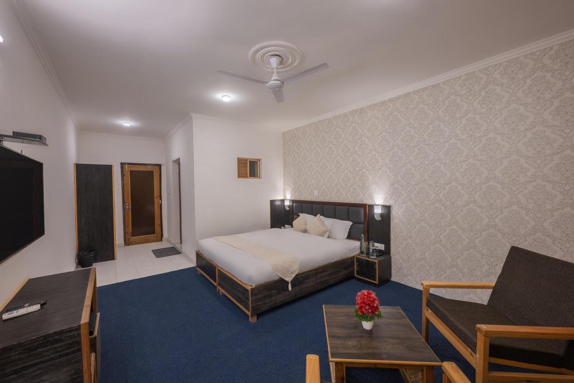 Echor Kashmir Holidays Resort Srinagar Exterior photo