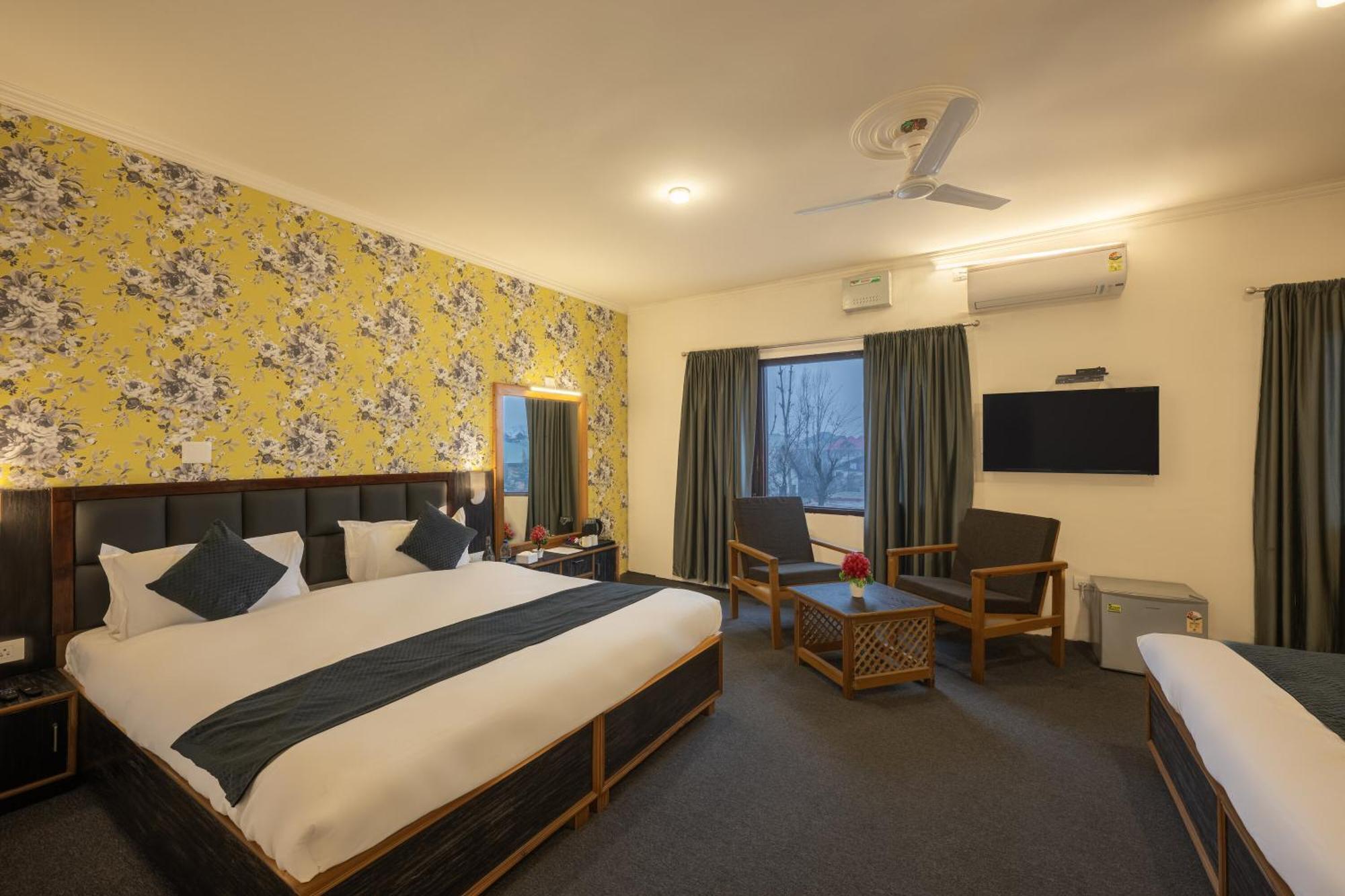 Echor Kashmir Holidays Resort Srinagar Exterior photo